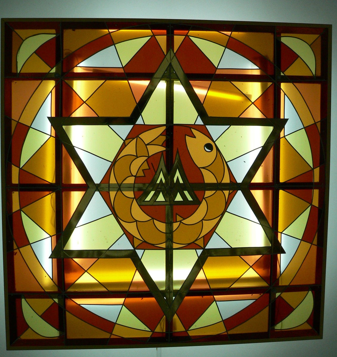 Michael Yachilevich, CC BY-SA 3.0, via Wikimedia Commons- Stained-glass windows of synagoguesSynagogues in Ma'ale AdumimMichail YachilevichLeviathanStar of David on stained-glass windowsStained-glass windows in Israel