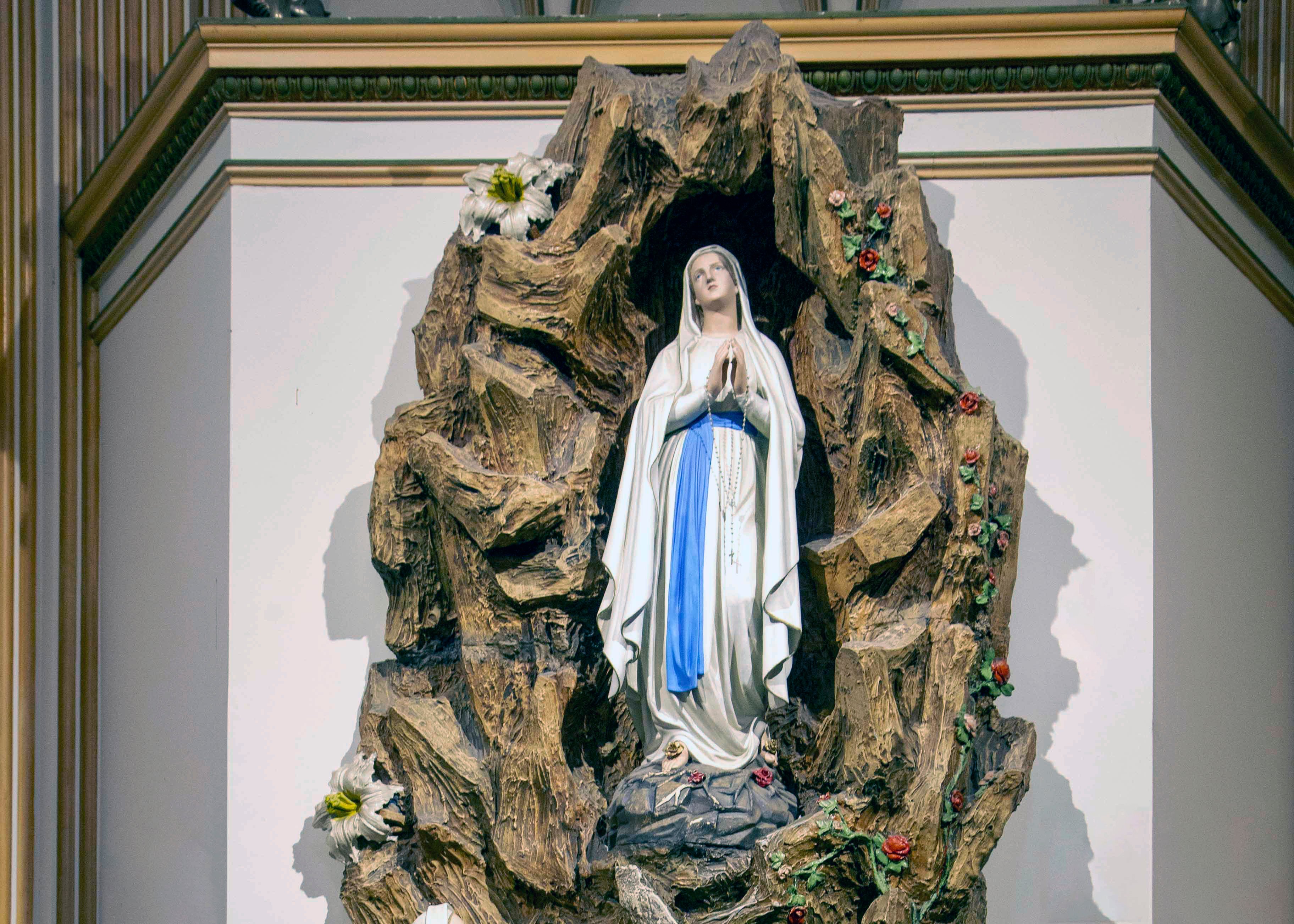 Archbishop Leo Visits Our Lady of Lourdes Parish