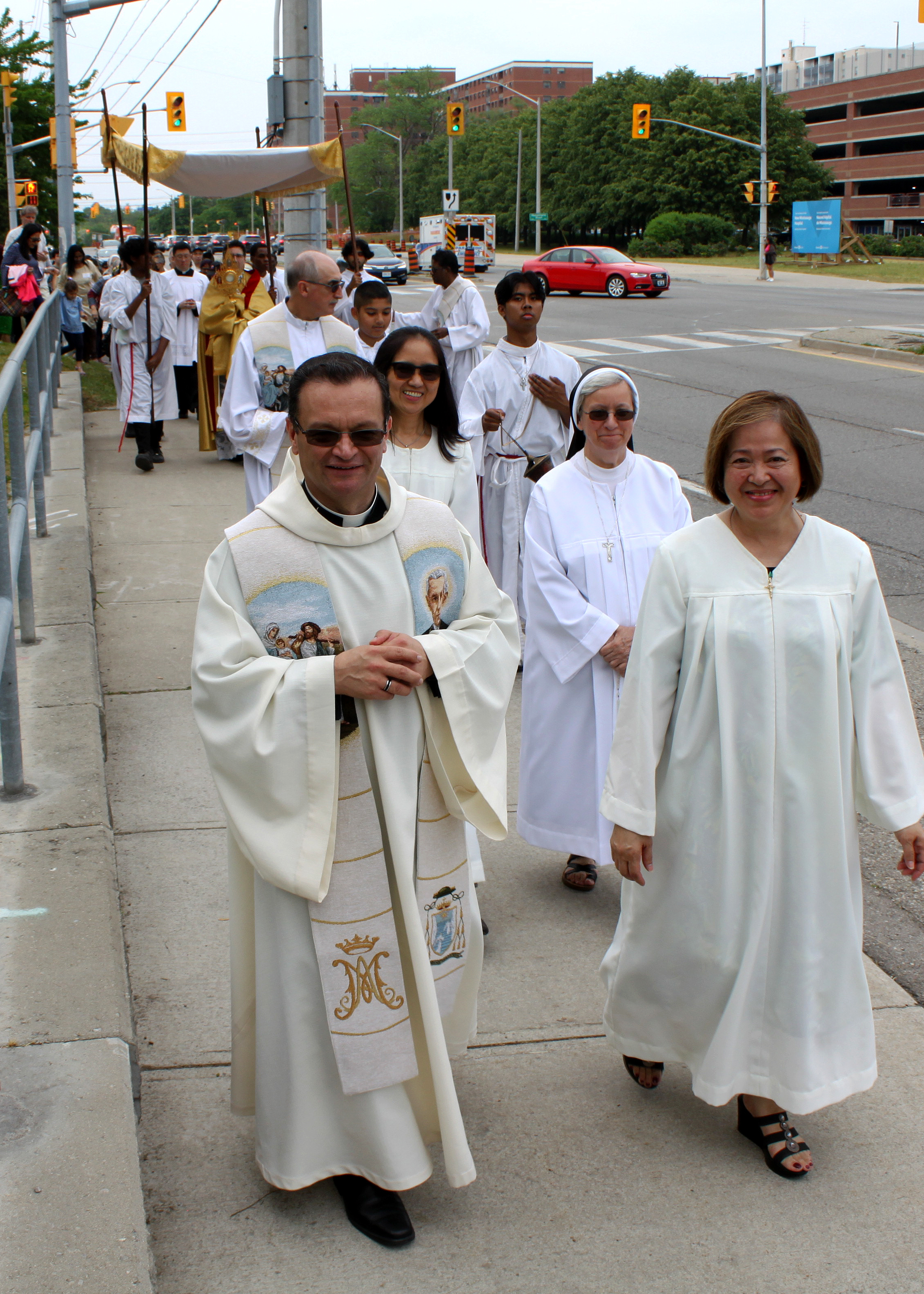 Archbishop Visits St. Catherine of Siena