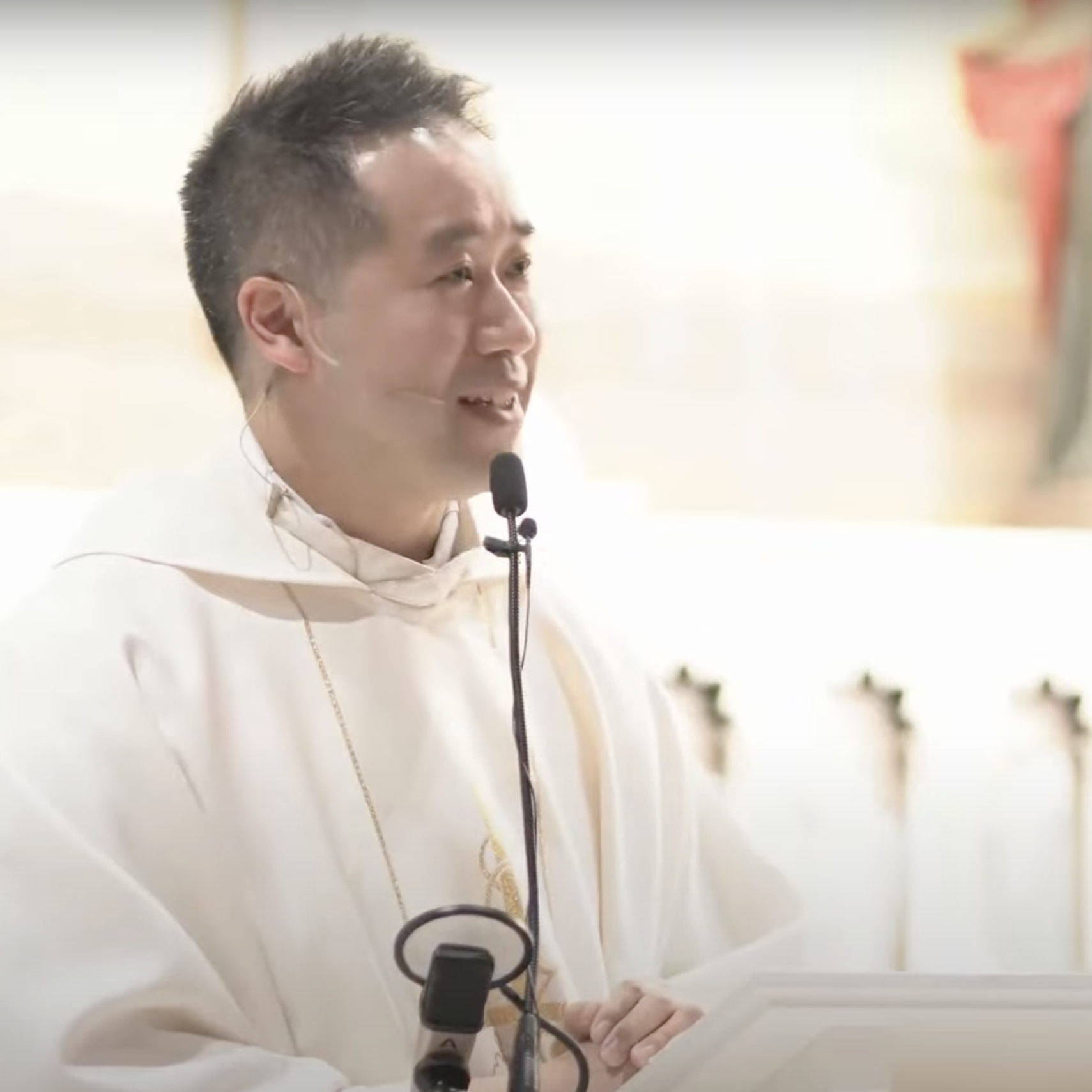 Photo of Fr. Eric Mah Preaching