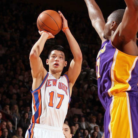 Photo of basketball star Jeremy Lin shooting
