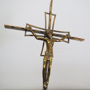 Crucifixes & Altar Crosses