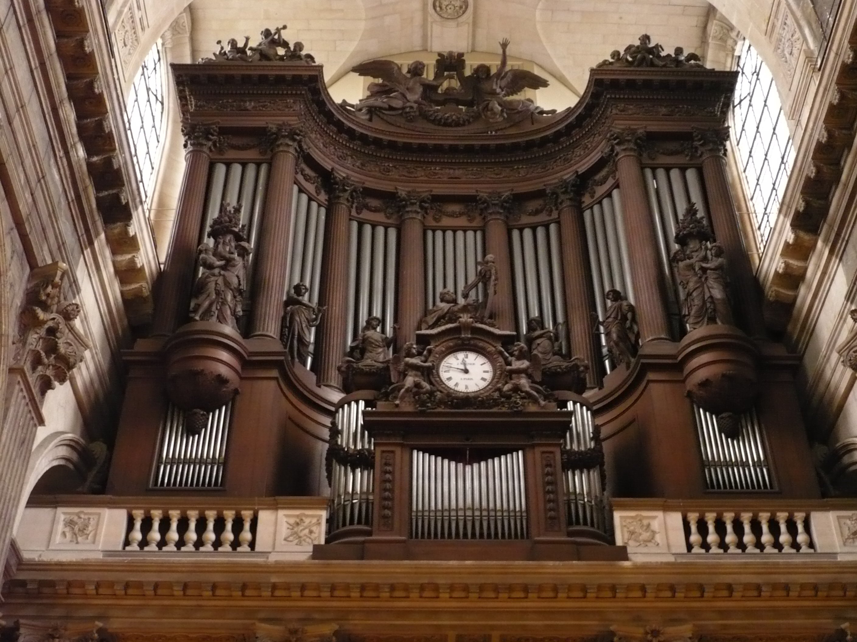 Church Organ in Paris