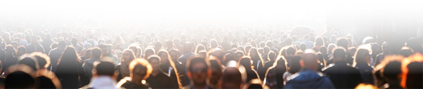 image of sidewalk full of people walking